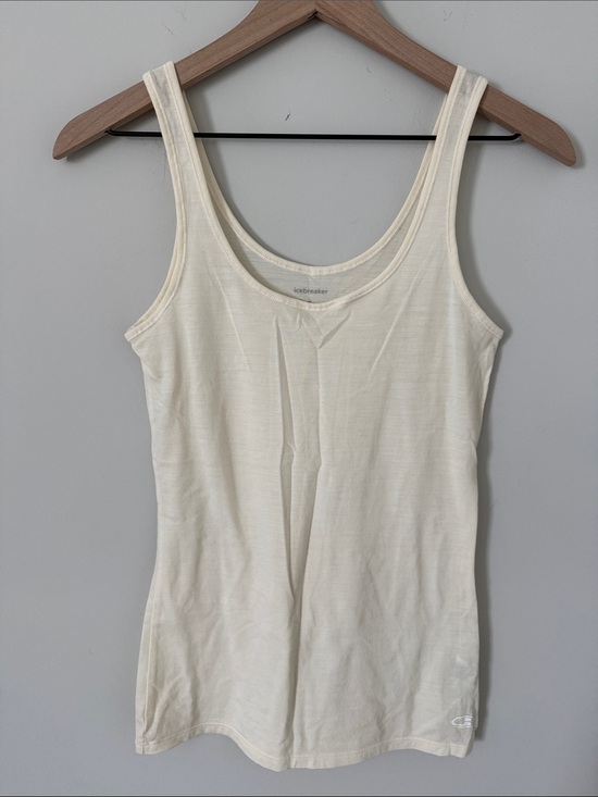 Icebreaker Tops - Icebreaker wool Cream Scoop Neck Tank Top
